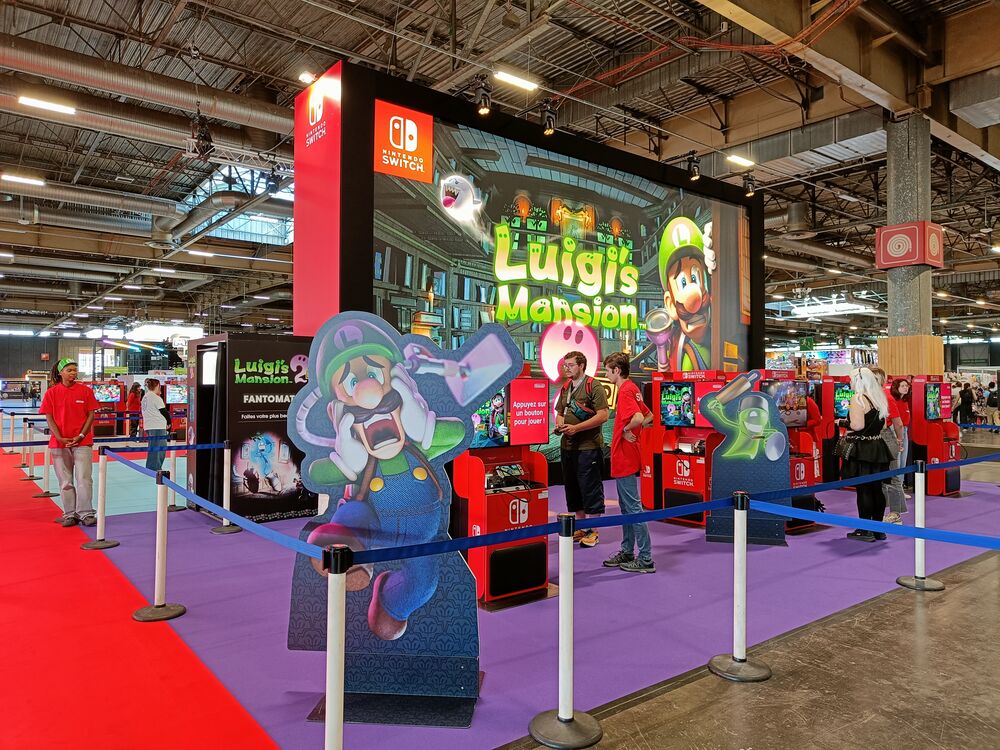 L'enorme stand Nintendo permetteva di provare tutte le novità L'enorme stand Nintendo permetteva di provare tutte le novità